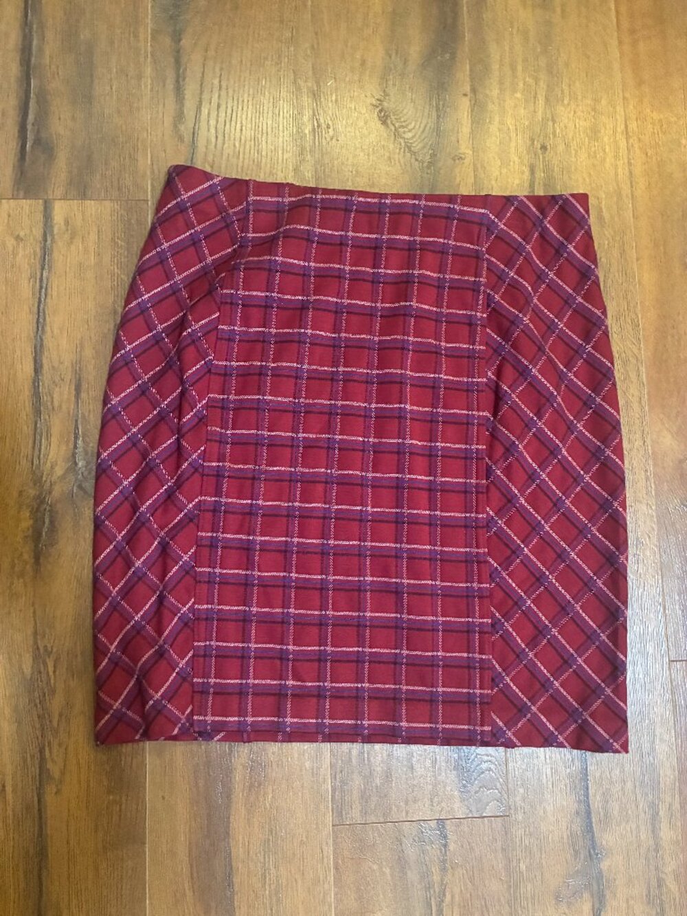 J Jill Ponte Knit M Red Plaid Pencil Skirt Pull-On Stretchy Preppy Academia Work